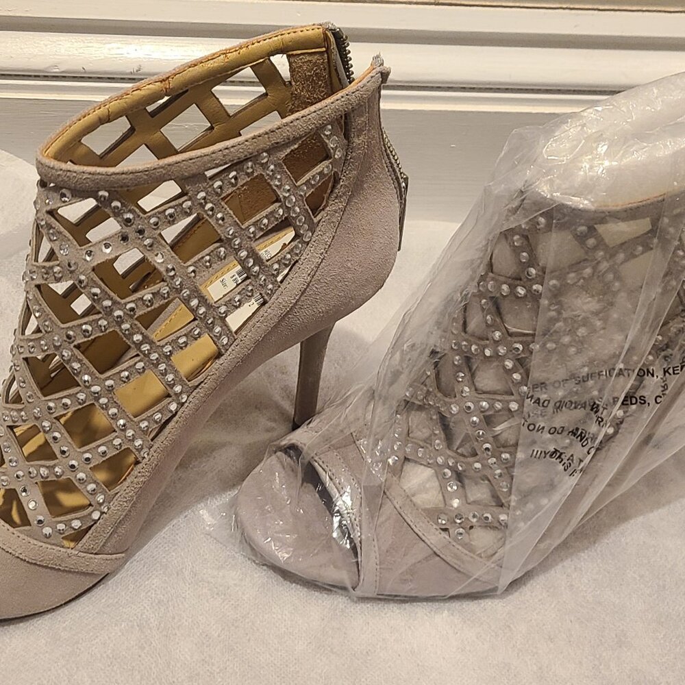 Michael Kors Woman's Yvonne Open Toe Bootie, Khaki Suede, Size: 7 M